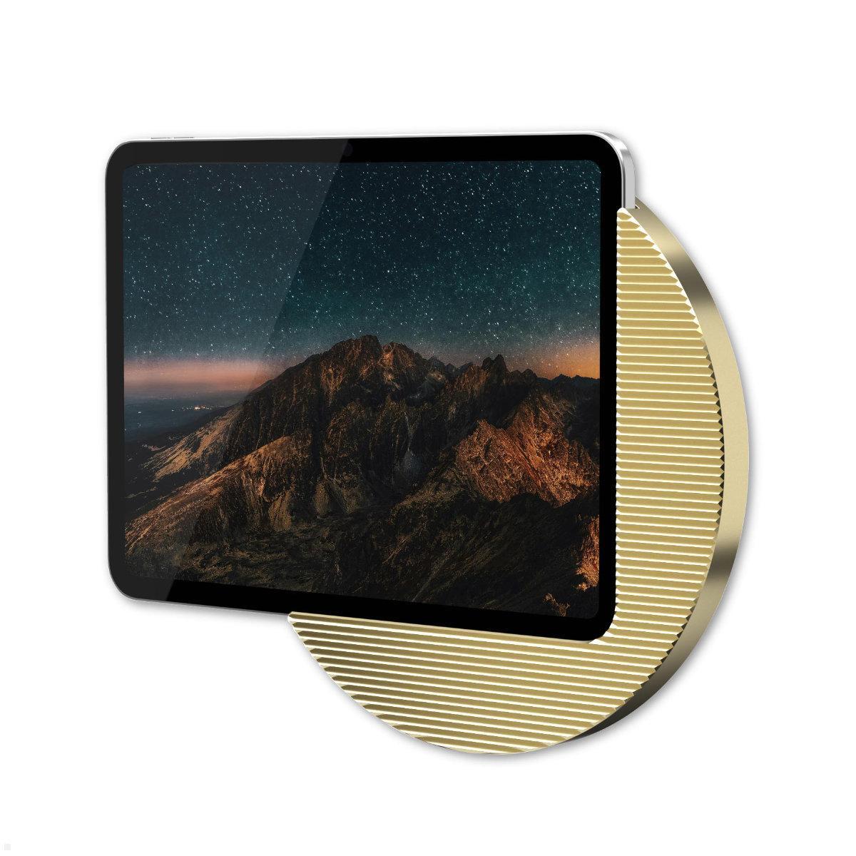 Displine Moonlight Wall Apple iPad 10.9 (10.Gen) Wandhalter USB-C, gold eloxiert, seitliche Ansicht Displine Moonlight Wall Apple iPad 10.9 (10.Gen) Wandhalter USB-C, gold eloxiert, seitliche Ansicht