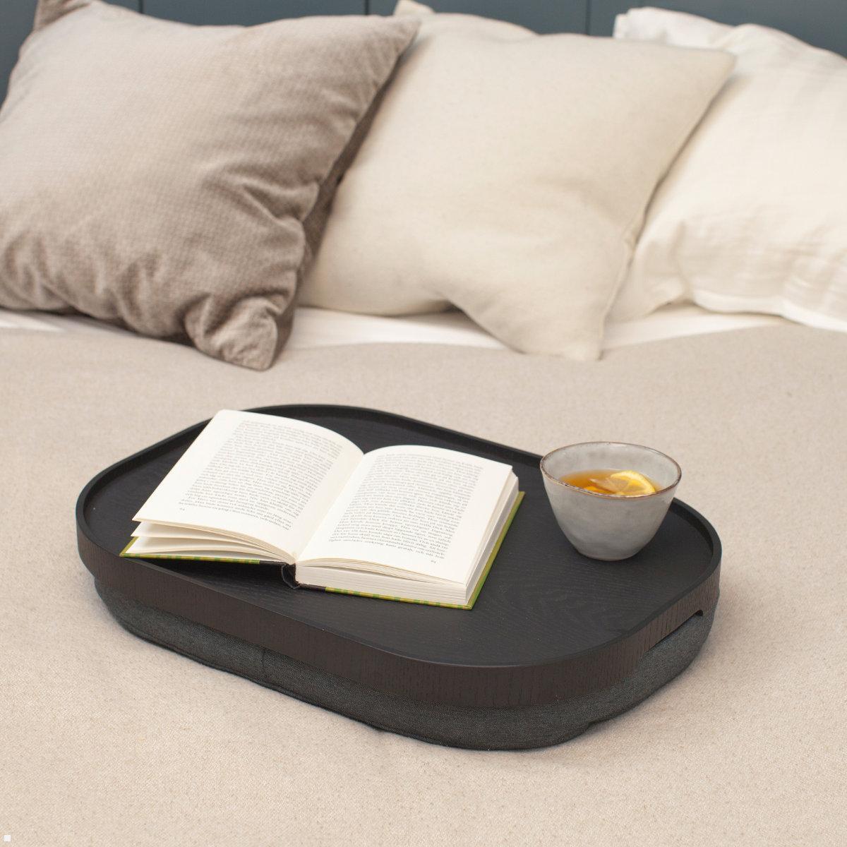 Bosign CurveLine Laptop Knietablett, rutschfeste Oberfläche Bosign CurveLine Laptop Knietablett, rutschfeste Oberfläche