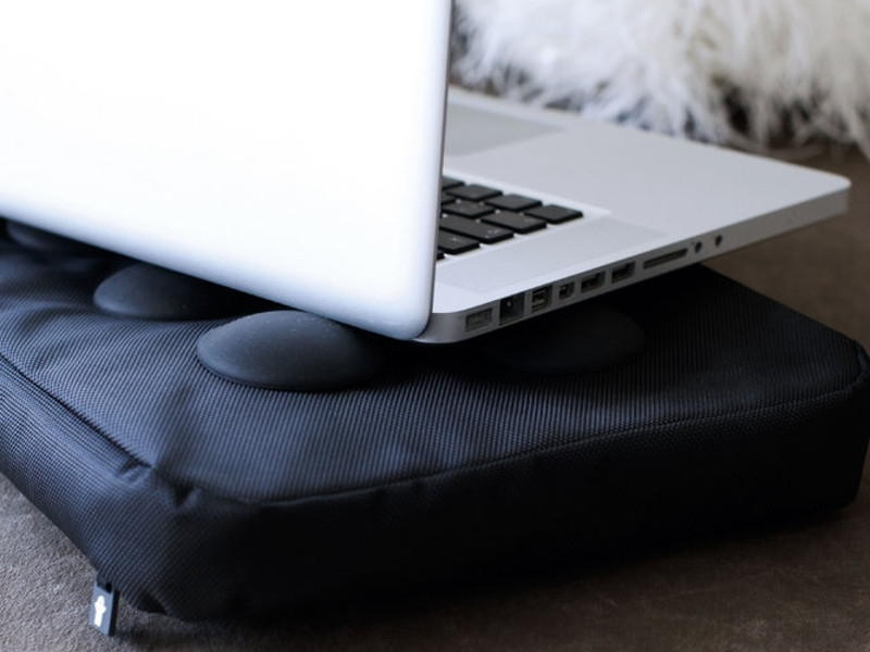 Bosign Laptopkissen Hitech Anwendungsbeispiel Bosign Laptopkissen Hitech Anwendungsbeispiel