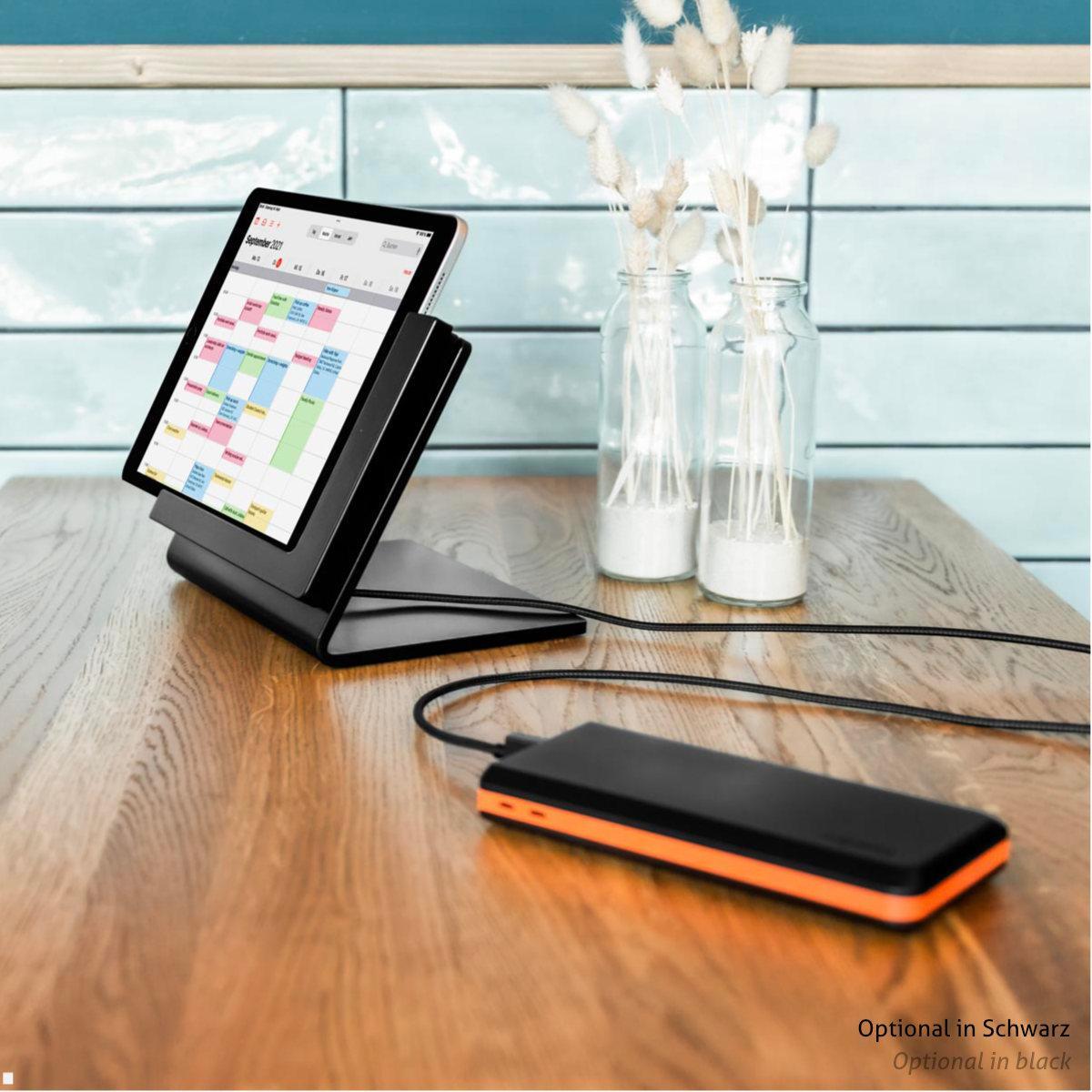 TabLines TTP012W Tabletständer Tisch Plug für iPad Pro 13 (M4), weiß Anwendung mit POWER BANK TabLines TTP012W Tabletständer Tisch Plug für iPad Pro 13 (M4), weiß Anwendung mit POWER BANK