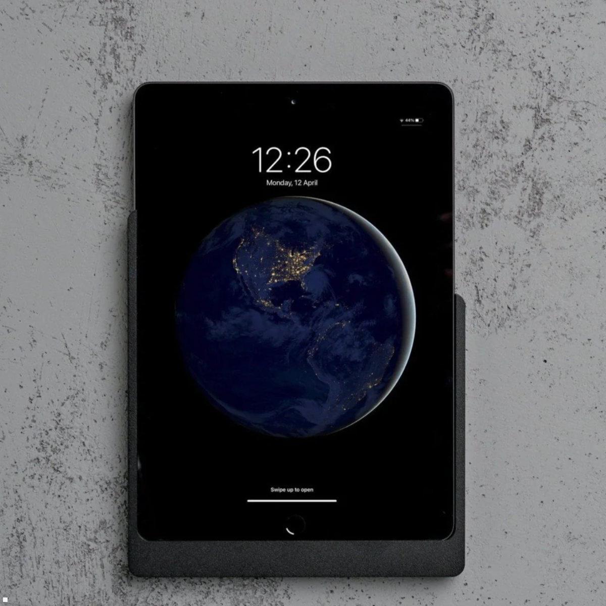 Displine Companion Wall Home Wandhalter für iPad 10.9 (10. Gen.), USB-C auf USB-C Displine Companion Wall Home Wandhalter für iPad 10.9 (10. Gen.), USB-C auf USB-C