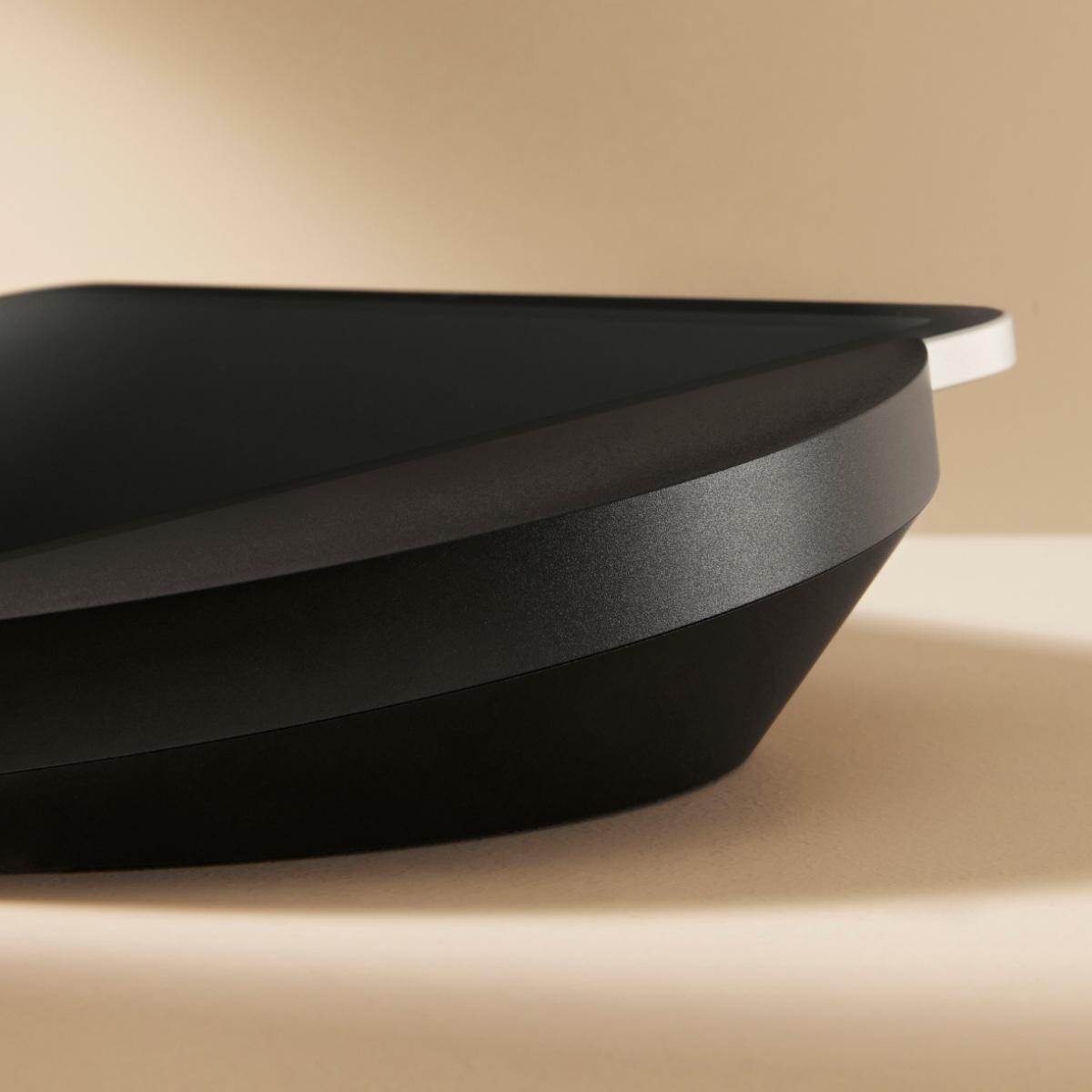 Displine Sunset Console Apple iPad 10.9 (10.Gen) Tisch Konsole USB-C, schwarz eloxiert Detail Displine Sunset Console Apple iPad 10.9 (10.Gen) Tisch Konsole USB-C, schwarz eloxiert Detail