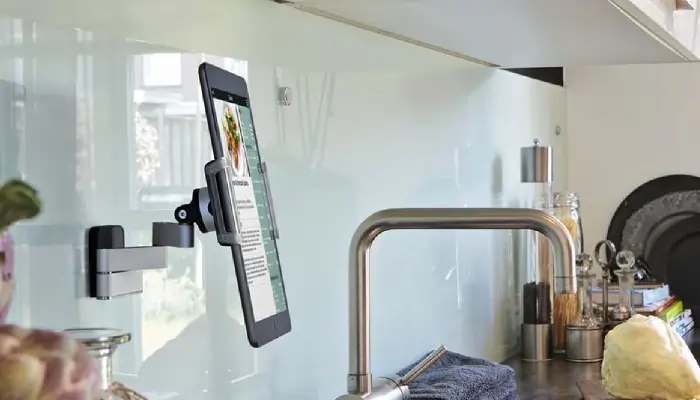 Tablet / iPad Wandhalterung Tablet / iPad Wandhalterung