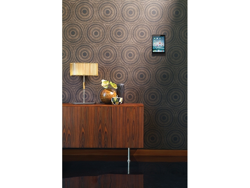 Basalte Eve iPad 9.7 Zoll diebstahlsichere Tablethalter eckig gebürstetes Aluminium an der Wand Basalte Eve iPad 9.7 Zoll diebstahlsichere Tablethalter eckig gebürstetes Aluminium an der Wand